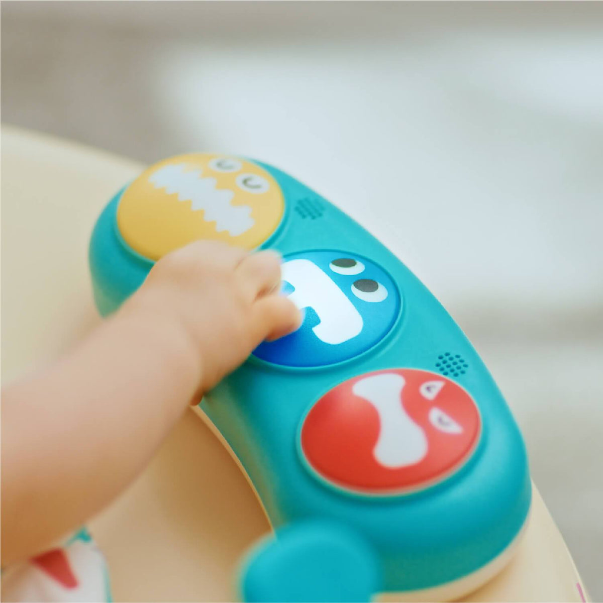 PortaPlay Toy: Pow Wow